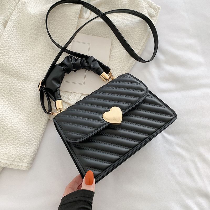 Ruched Chain Shoulder Bag in Black